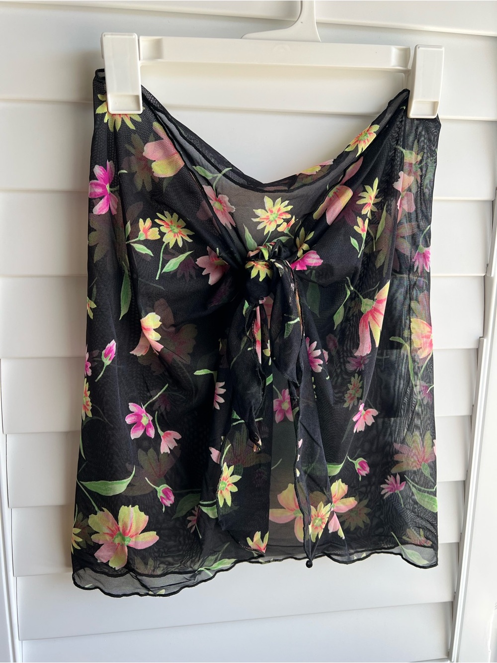 Black Floral Tie-Front Women's Top